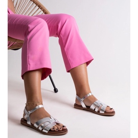 Sandalias plateadas de ecopiel de Fernandania plata 3