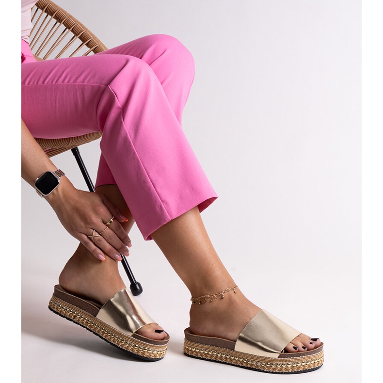 Chanclas doradas con suela decorativa Jasmine dorado 1
