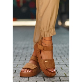 Sandalias Mujer Ante Plataforma Big Star NN274705 Marrón 6