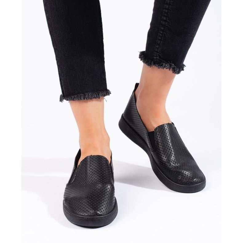 Slip-on de mujer calado, ligero, negro. 2 Slip-on de mujer calado, ligero, negro. 2