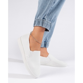 Slip-on calado de mujer, blanco claro. 1