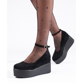 Zapatos de tacón negros con cuña 1 Zapatos de tacón negros con cuña 1