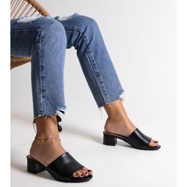 Chanclas Asala tacón bajo negras negro 3