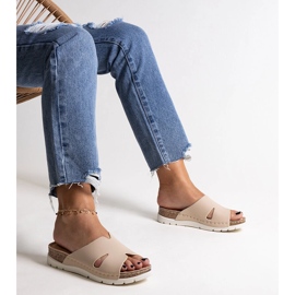 Chanclas beige con aplicación de piel Masha 3