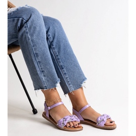 Sandalias moradas decoradas con circonitas Giada violeta 2