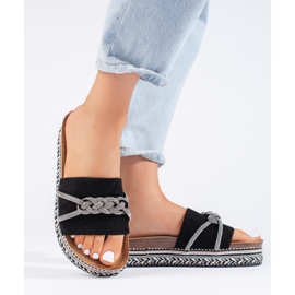 Zapatillas negras en la plataforma negro 2 Zapatillas negras en la plataforma negro 2