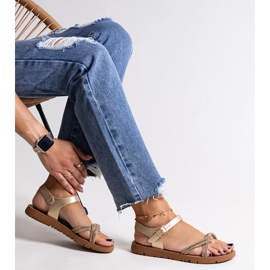Sandalias doradas decoradas con circonitas Claranna dorado 1