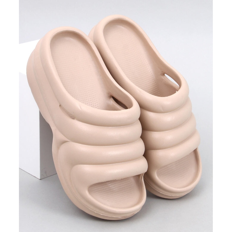 Brassie DK.BEIGE chanclas de espuma con plataforma - beige oscuro 1