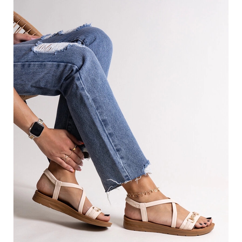 Sandalias beige con hebilla dorada Pamphila 1