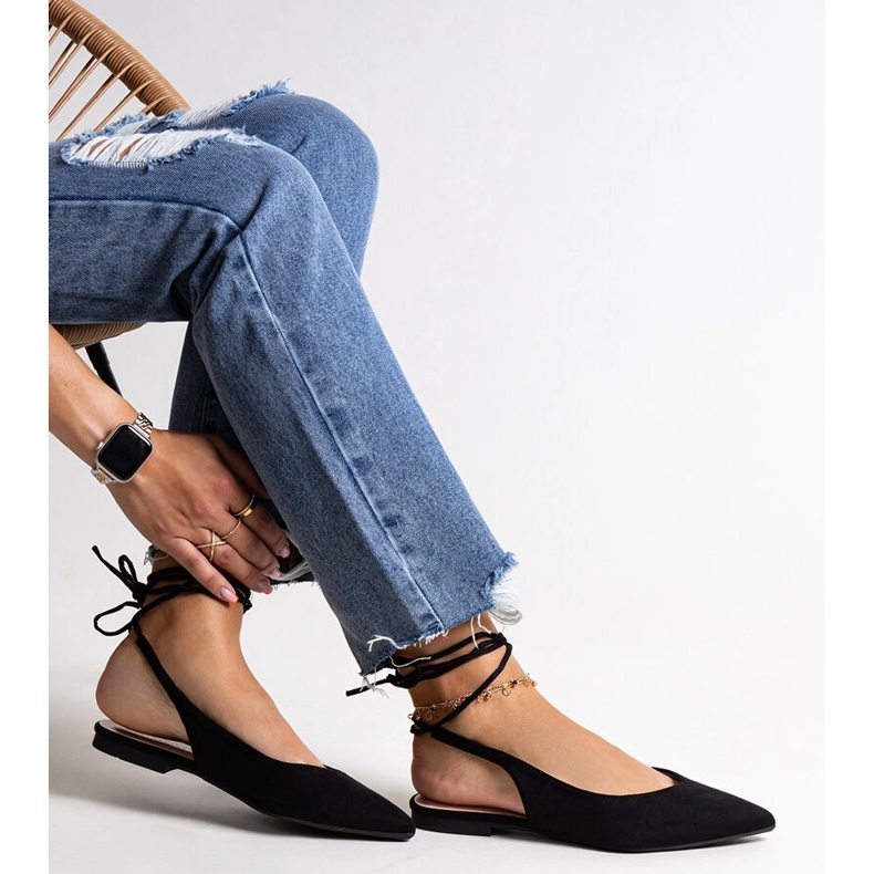 Bailarinas Leaia negras con cordones y tacón abierto negro 1