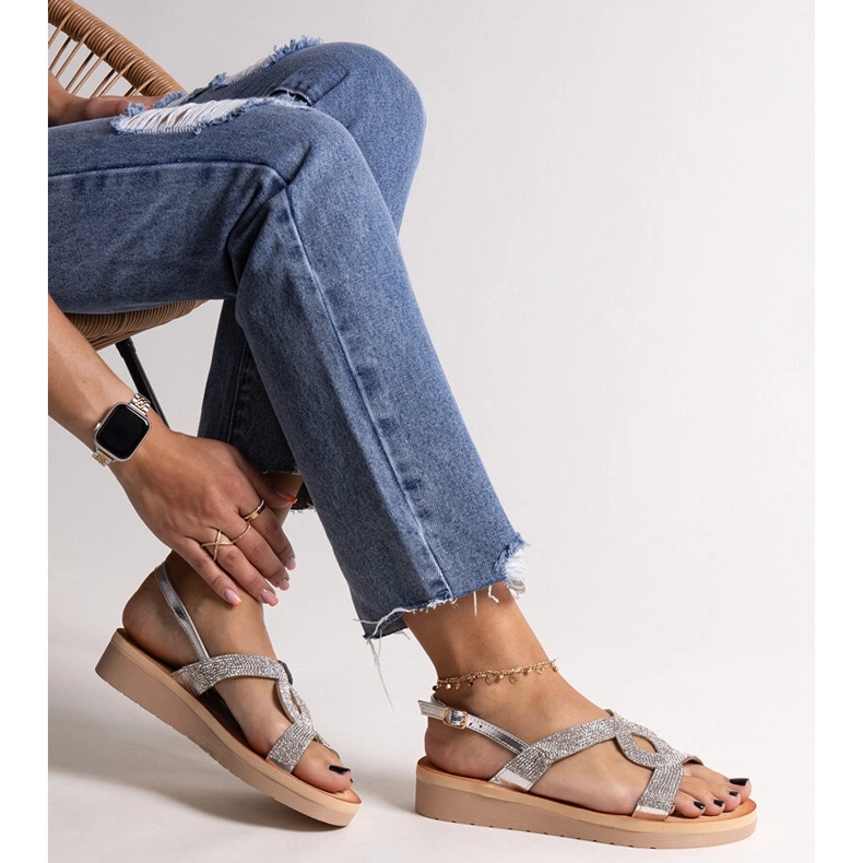 Sandalias de plataforma plateadas con pedrería Mifsa 1 Sandalias de plataforma plateadas con pedrería Mifsa 1