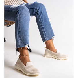 Zapatillas beige con suela de espuma de Rahima 3