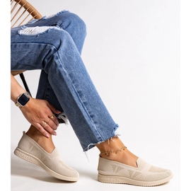 Zapatillas slip-on Abadly en beige 1