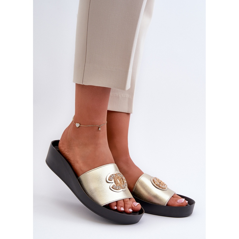 Chanclas de mujer elegantes y ligeras con decoración, piel natural S.Barski KV27-013, dorado 1