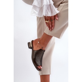 Chanclas elegantes para mujer de piel natural con tacón bajo Maciejka 06360-20 Grafito negro 4