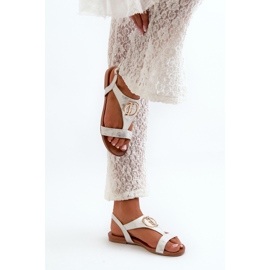 Sandalias Planas De Mujer Con Adorno Dorado S.Barski KV27-051 Blanco y Plata 4