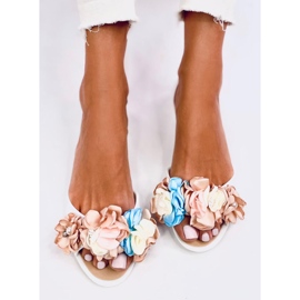 Melisa con flores Carmil White blanco 5
