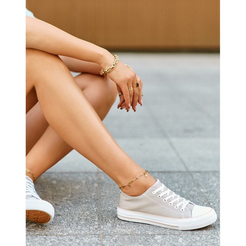 Zapatillas bajas clásicas de material para mujer Beige oscuro Lennabella 2