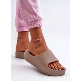 Chanclas Airaplea con plataforma de espuma de mujer de color marrón beige 9