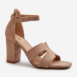 Tacones altos de condición de camello de gamuza marrón 2 Tacones altos de condición de camello de gamuza marrón 2