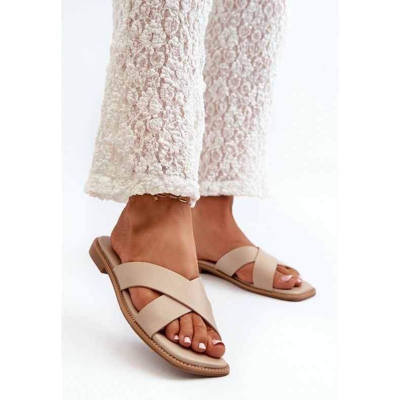 Chanclas de Mujer con Tacón Plano Fabricadas en Piel Ecológica S.Barski KV27-002 Beige 2