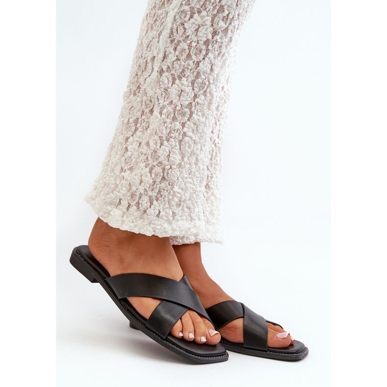 Chanclas de Mujer con Tacón Plano Fabricadas en Piel Ecológica S.Barski KV27-002 Negro 1