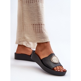 Zazoo 2920 Chanclas Mujer Piel Cuña Detalles Dorados Negro 5