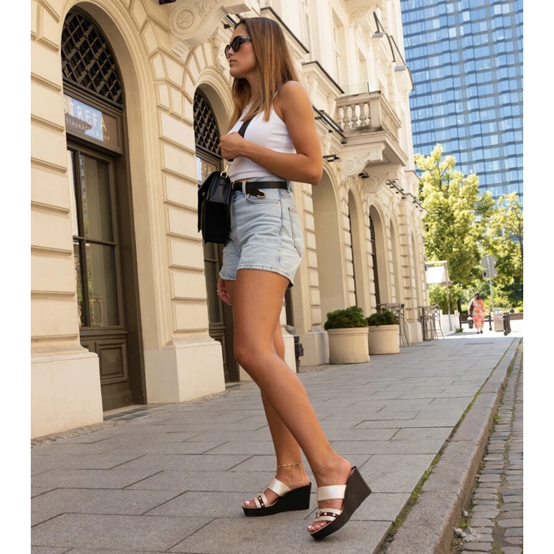 Mules con cuña Raja metalizados dorados 2