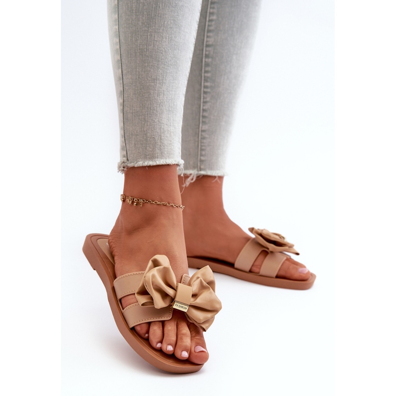 Chanclas de Mujer con Lazo Camel Rivarina marrón 2