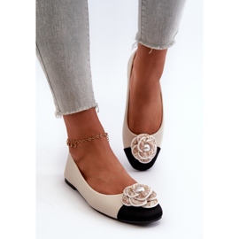 Bailarinas Mujer Piel Ecológica Detalle Decorativo Beige Divinella 4