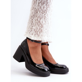 Zapatos de charol negros con tacones enormes Effiba 1