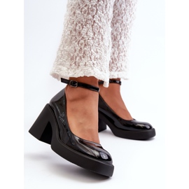 Zapatos de charol negros con tacones enormes Effiba 2