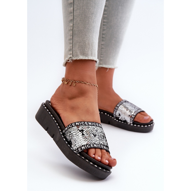 Chanclas de mujer con lentejuelas negro y plateado Rivanique plata 2
