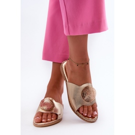Chanclas de mujer de tacón plano con decoración Rivashea dorada dorado 6
