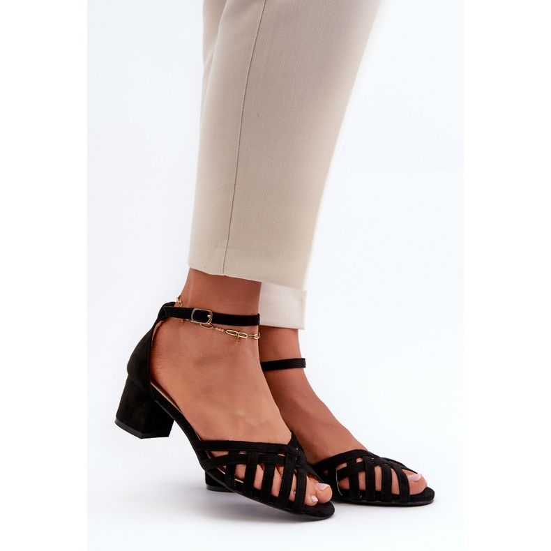 Sandalias de Mujer Confeccionadas en Ante Ecológico y Tacón Bajo, Negro Monsha 1