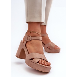 Sandalias de Mujer Confeccionadas en Ante Ecológico con Tacón Alto y Plataforma, Beige Oscuro Sakane 2