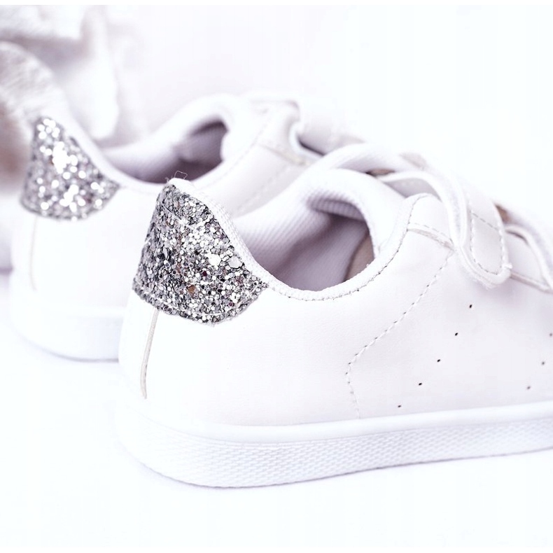 Zapatillas deportivas infantiles con velcro, blancas y plateadas. blanco 1