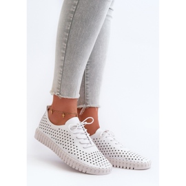 Deportivas Mujer de Piel con Estampado Calado, Blanco Ilvima 1