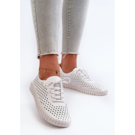 Deportivas Mujer de Piel con Estampado Calado, Blanco Ilvima 2 Deportivas Mujer de Piel con Estampado Calado, Blanco Ilvima 2
