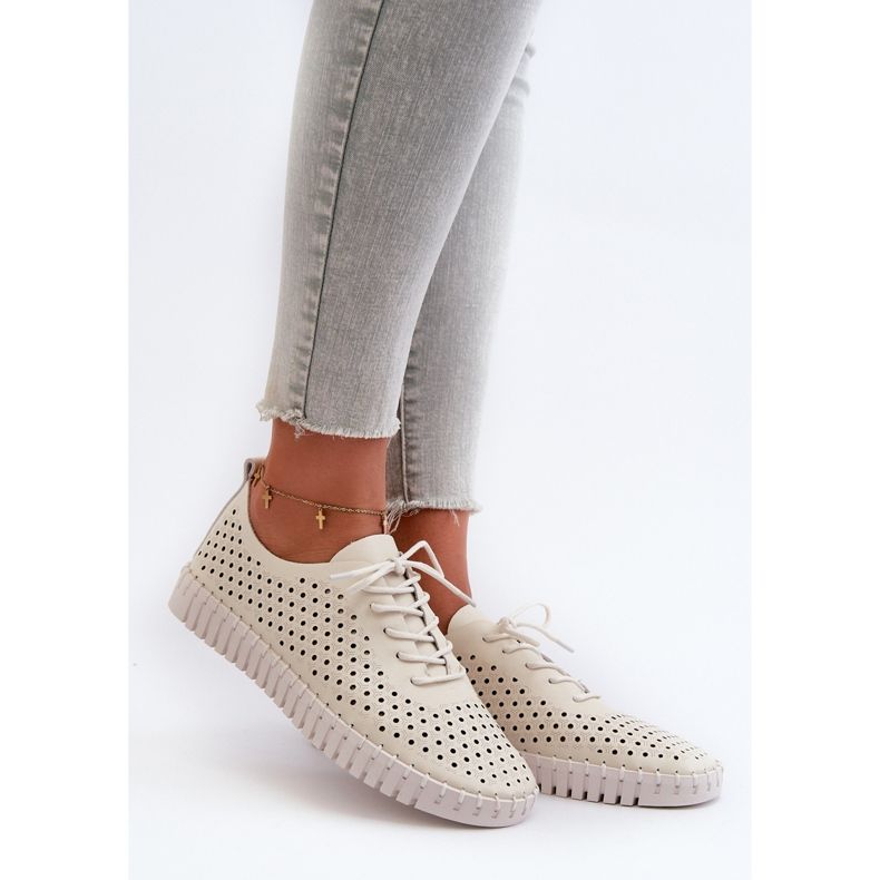Deportivas Mujer Piel Beige con Estampado Calado Ilvima 1 Deportivas Mujer Piel Beige con Estampado Calado Ilvima 1