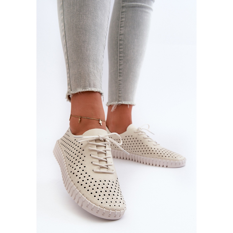 Deportivas Mujer Piel Beige con Estampado Calado Ilvima 2
