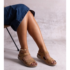 Sandalias plataforma Nural marrón 2