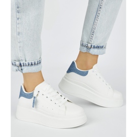 Zapatos de plataforma blancos para mujer. 2