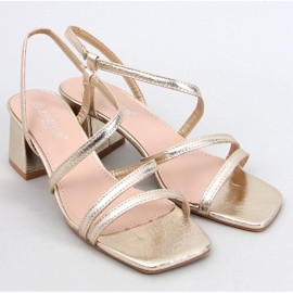 Cudini Sandalias de tacón dorado 5