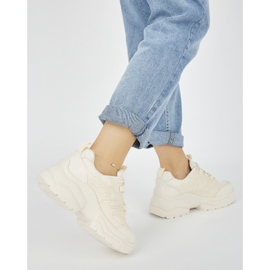 Zapatillas color crema con suela gruesa. beige 2