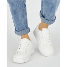 Zapatillas de mujer blancas con elemento beige. blanco 3