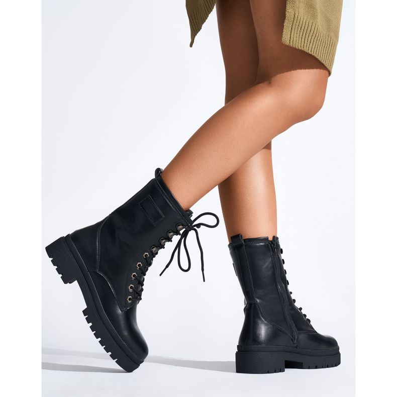 Botas obreras negras con cordones para mujer. negro 2 Botas obreras negras con cordones para mujer. negro 2