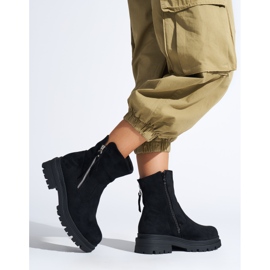 Botines de mujer negros con cremallera decorativa. 3