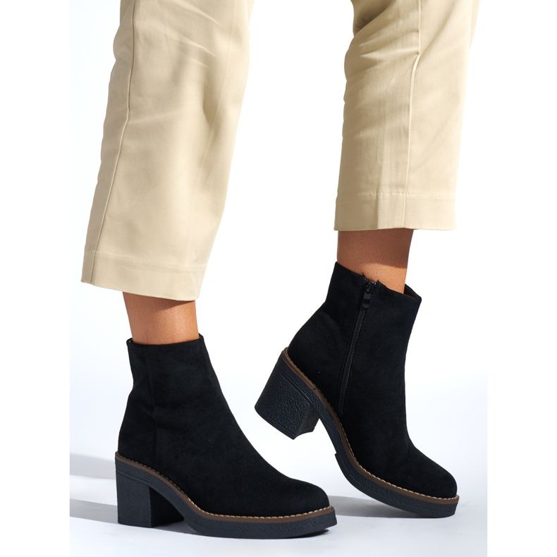 Botines negros de mujer 1