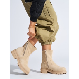 Botines de mujer beige con cremallera decorativa. 3
